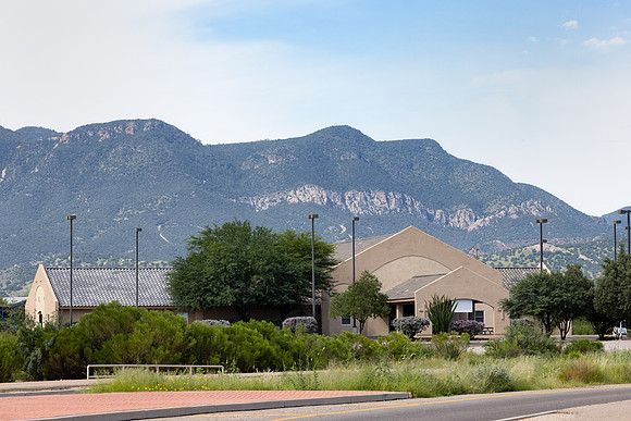 6N3A4490-smaller mountain
